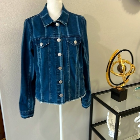 BACCINI- New Women’s Long Sleeve , Button Cuff Jean Jacket, Size M - Picture 2 of 14